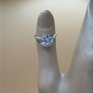 💎Women’s Fashion Diamond Ring 💍 Size 6.5